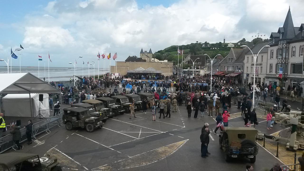 Arroplace Arromanches-les-Bains Bagian luar foto